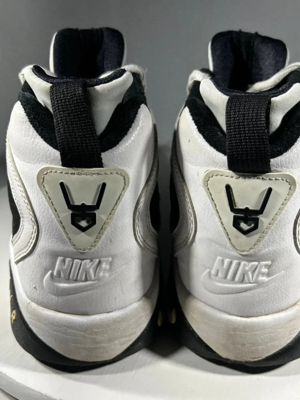 Nike Air Diamond Turf 2 Mens Shoes Size 9 White Black Leather Sneakers Mid Top